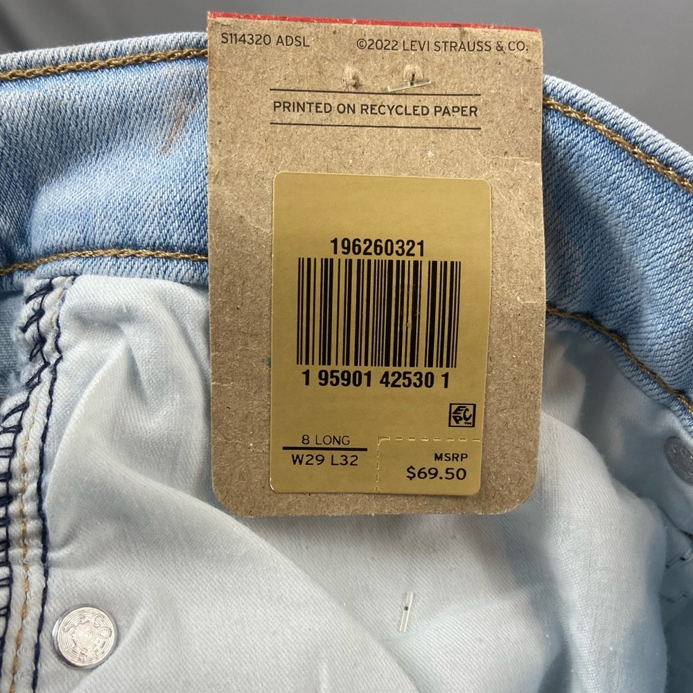 Levi’s Jeans Shaping Skinny Size 8 /29 Long Light Wash Denim NWT - Picture 8 of 10